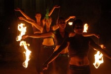 Feuershow Künstler aus Wien Showkünstler in Österreich Feuerkünstler