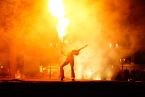 Feuershow aus Wien - Shining Shadows - Feuerkünstler für Events