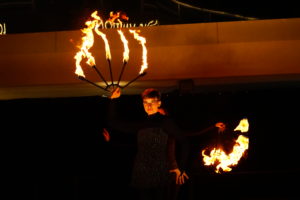 Feuershow aus Wien - Shining Shadows - Feuerkünstler für Events